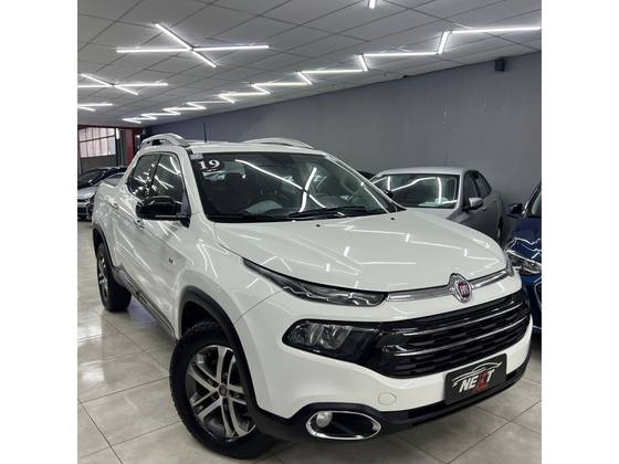 FIAT TORO 2.0 16V TURBO DIESEL VOLCANO 4WD AT9 FIAT TORO 2.0 16V TURBO DIESEL VOLCANO 4WD AT9